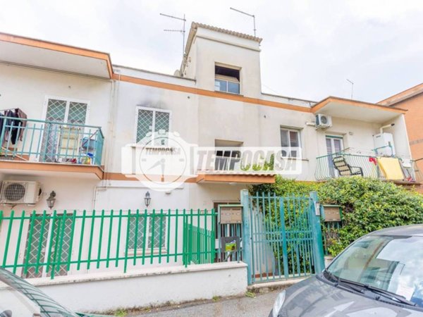 appartamento in vendita a Roma in zona Ponte Mammolo