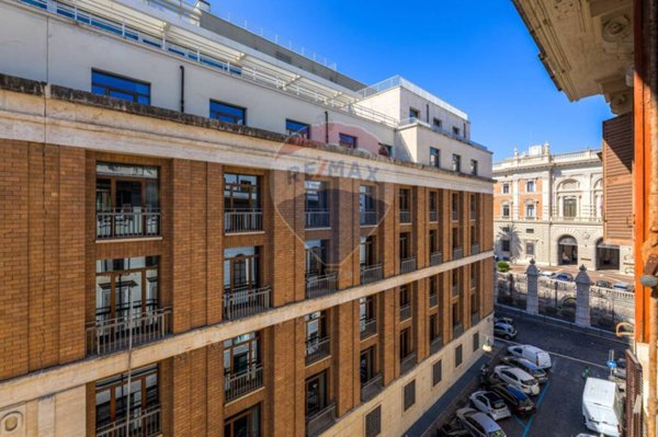 ufficio in vendita a Roma in zona Ludovisi/Sallustiano