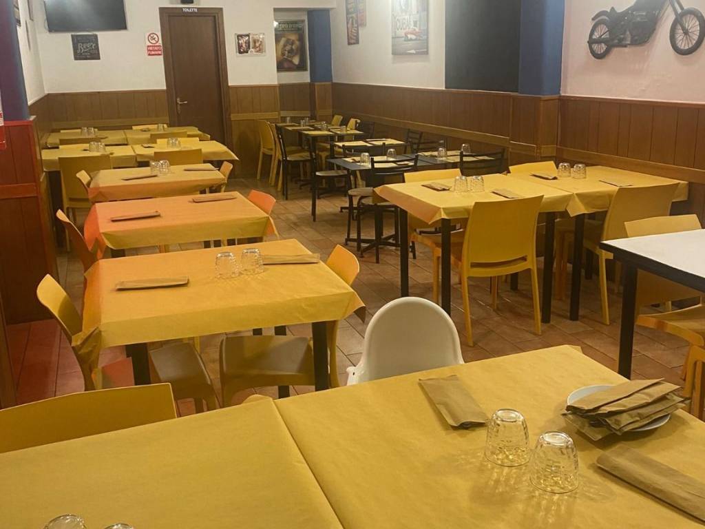 negozio in vendita a Roma in zona Trastevere