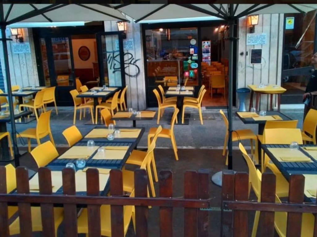 negozio in vendita a Roma in zona Trastevere