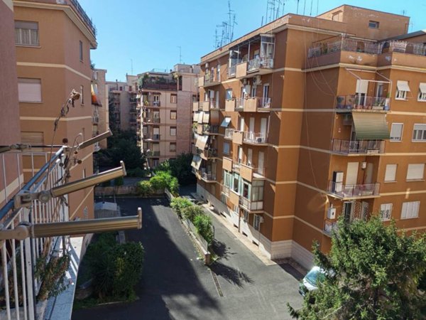 appartamento in vendita a Roma in zona Pietralata