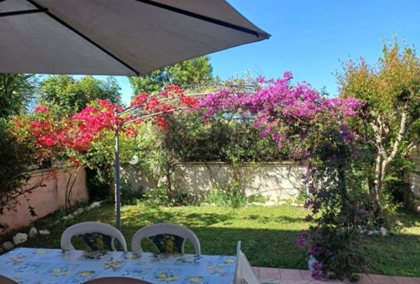 casa indipendente in vendita a Roma in zona Acilia