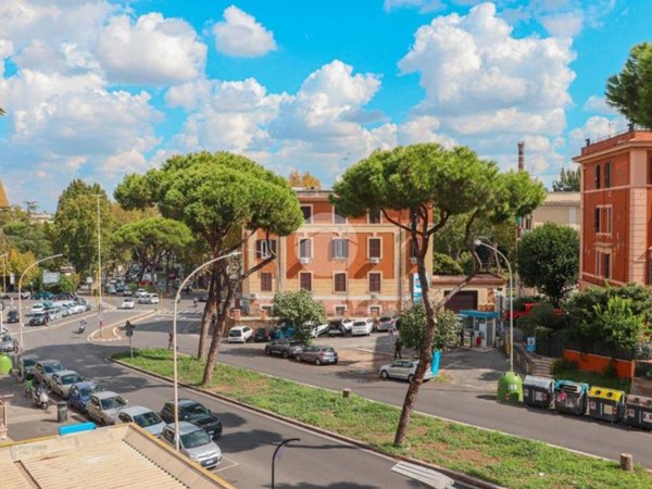 appartamento in vendita a Roma in zona Gianicolense