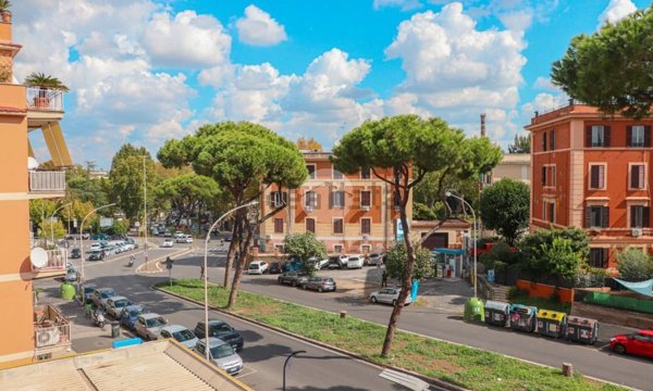 appartamento in vendita a Roma in zona Gianicolense