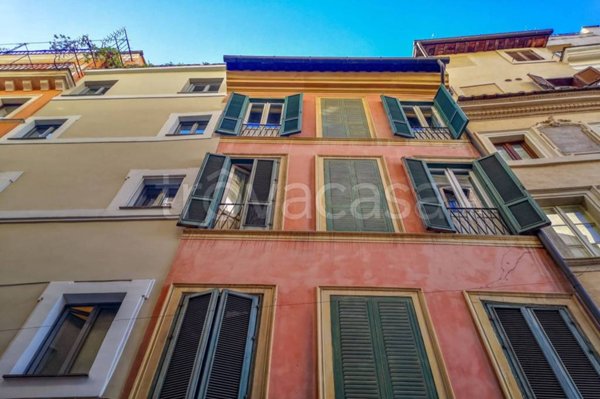 appartamento in vendita a Roma in zona Parione/Sant'Eustachio
