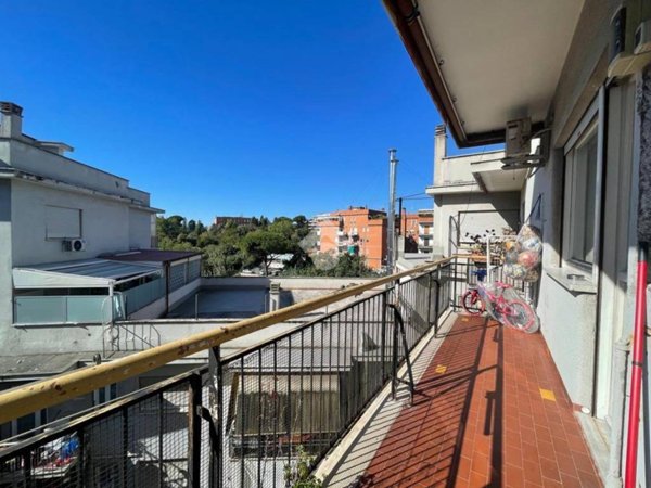 appartamento in vendita a Roma in zona Portuense