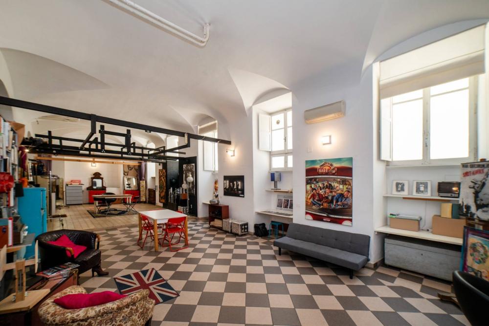 appartamento in vendita a Roma in zona Appio Latino