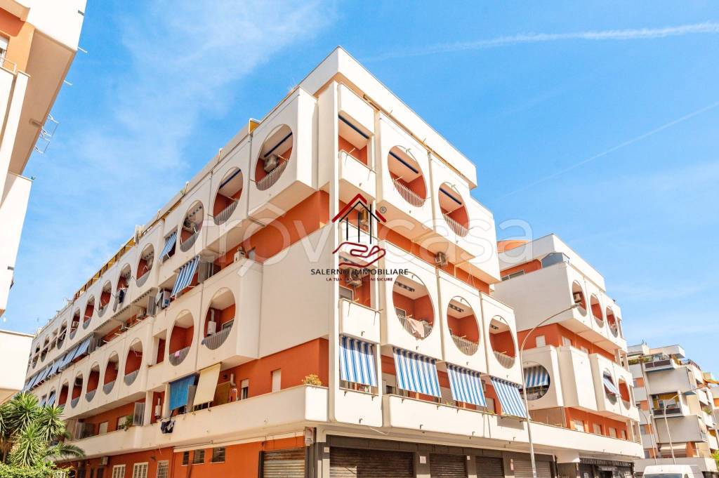 appartamento in vendita a Roma in zona Ostia