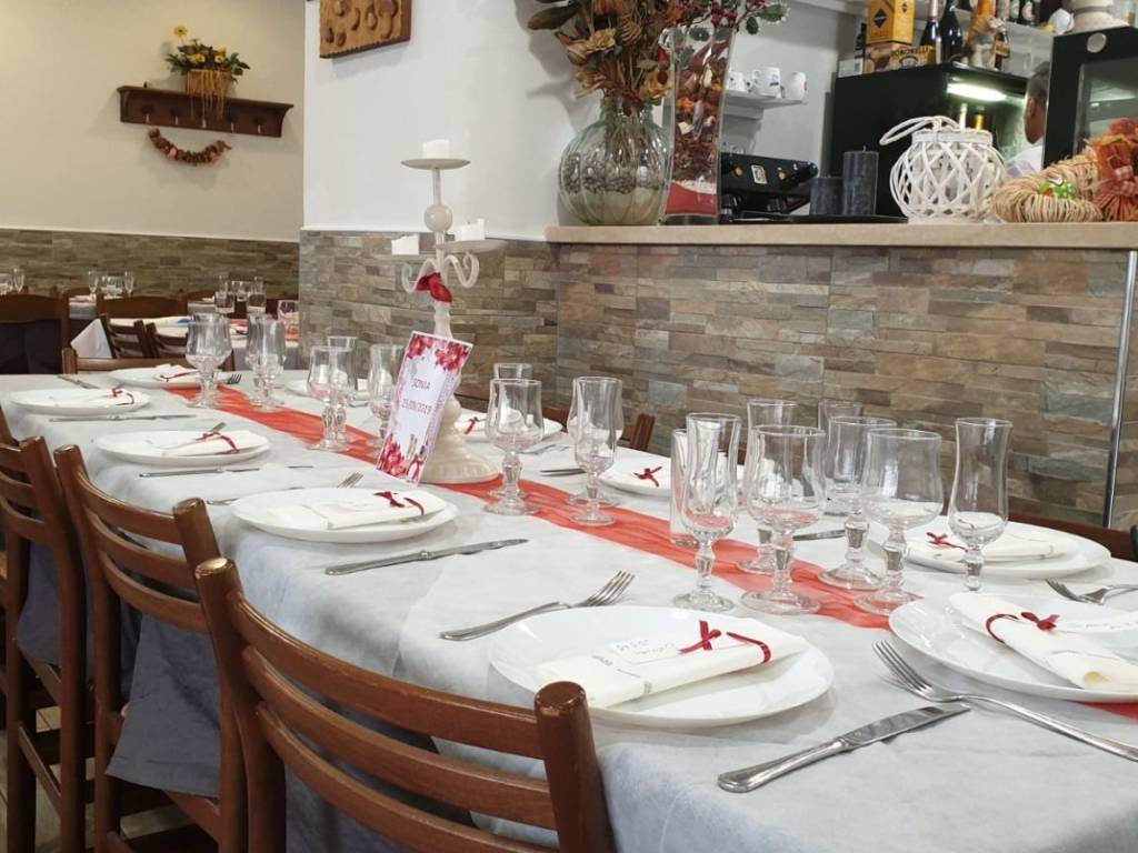 negozio in vendita a Roma in zona Selva Candida