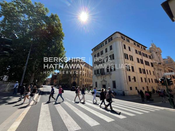 appartamento in vendita a Roma in zona Parione/Sant'Eustachio