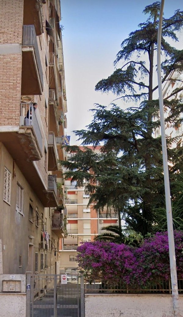 appartamento in vendita a Roma in zona Ardeatino