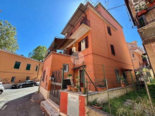 appartamento in vendita a Roma in zona Portuense