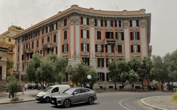 appartamento in vendita a Roma in zona Nomentano