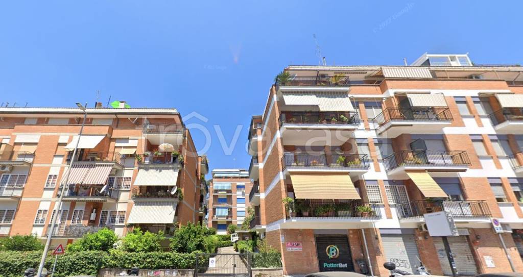 appartamento in vendita a Roma in zona Primavalle