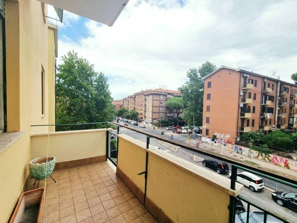 appartamento in vendita a Roma in zona Appio Claudio