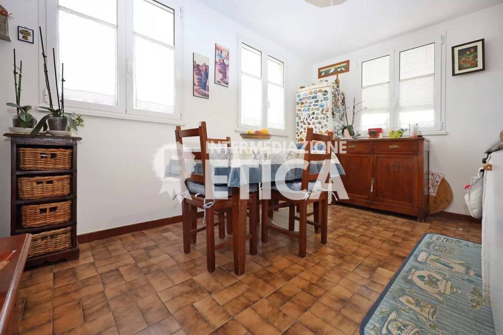 appartamento in vendita a Roma in zona Vitinia