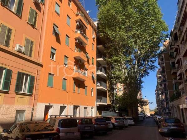 appartamento in vendita a Roma in zona Prenestino-Labicano