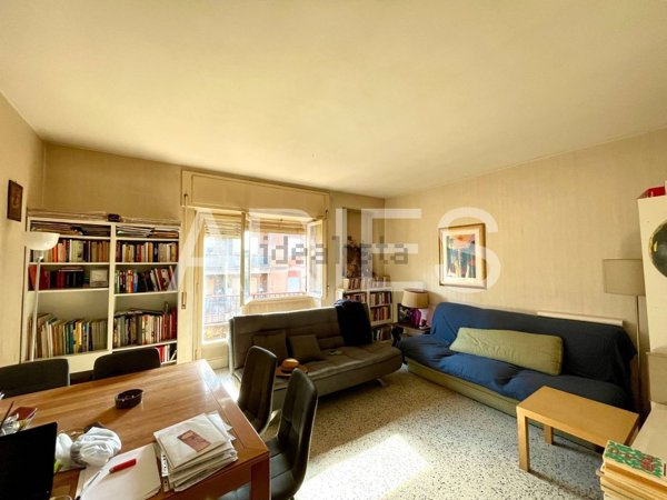 appartamento in vendita a Roma in zona Ostiense