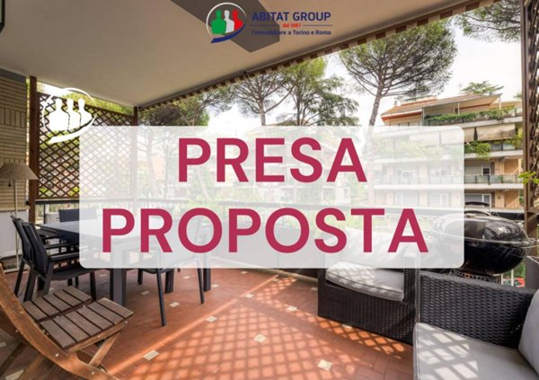 appartamento in vendita a Roma in zona Tomba di Nerone