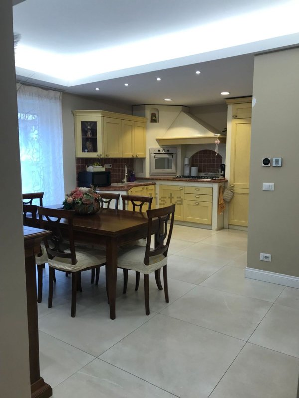 appartamento in vendita a Roma in zona Tuscolano