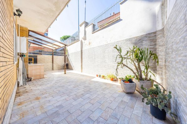 appartamento in vendita a Roma in zona Torrevecchia