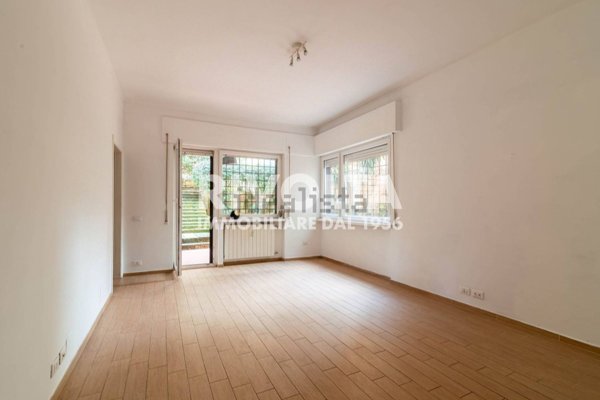 appartamento in vendita a Roma in zona Tor di Quinto