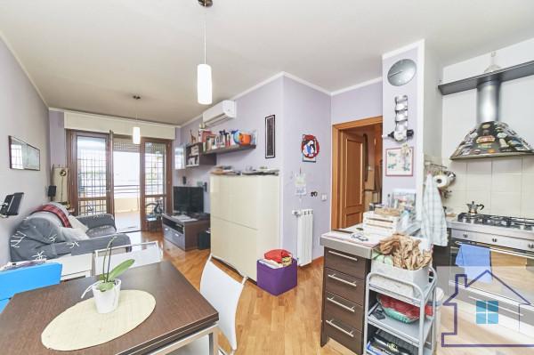 appartamento in vendita a Roma in zona Tor Cervara