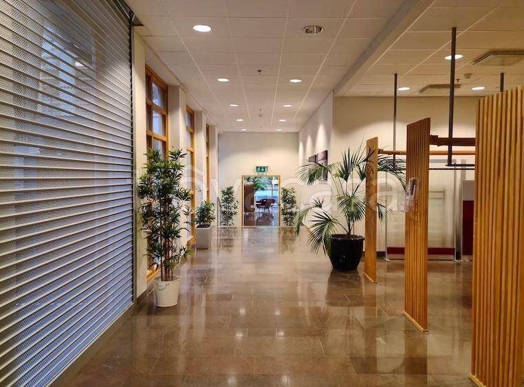 ufficio in vendita a Roma in zona Ponte Mammolo