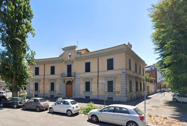 ufficio in vendita a Roma in zona Testaccio
