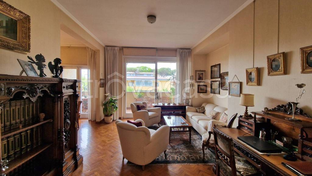appartamento in vendita a Roma in zona Casal Palocco