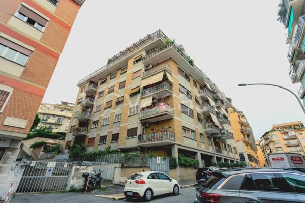 appartamento in vendita a Roma in zona Gianicolense