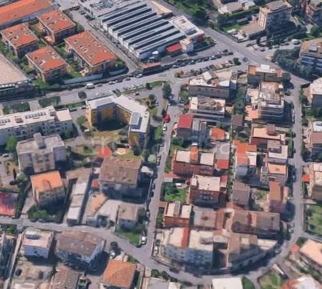 appartamento in vendita a Roma in zona Torre Angela
