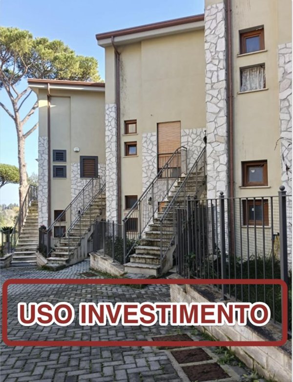appartamento in vendita a Roma in zona Tor di Quinto
