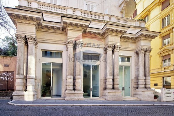 appartamento in vendita a Roma in zona Campo Marzio