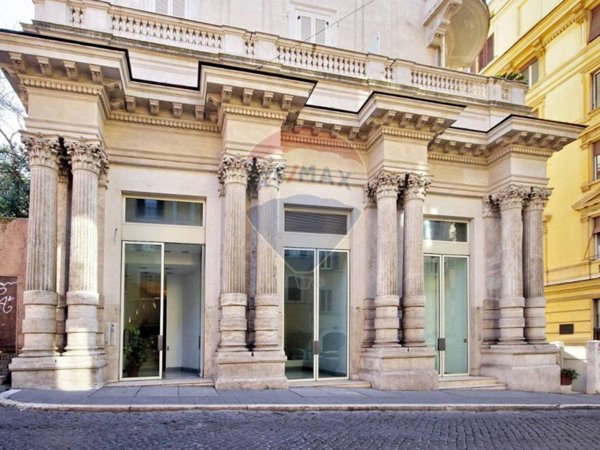 appartamento in vendita a Roma in zona Campo Marzio