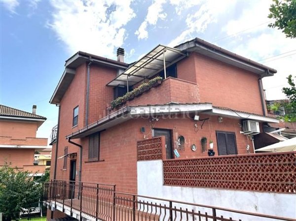 appartamento in vendita a Roma in zona Trigoria