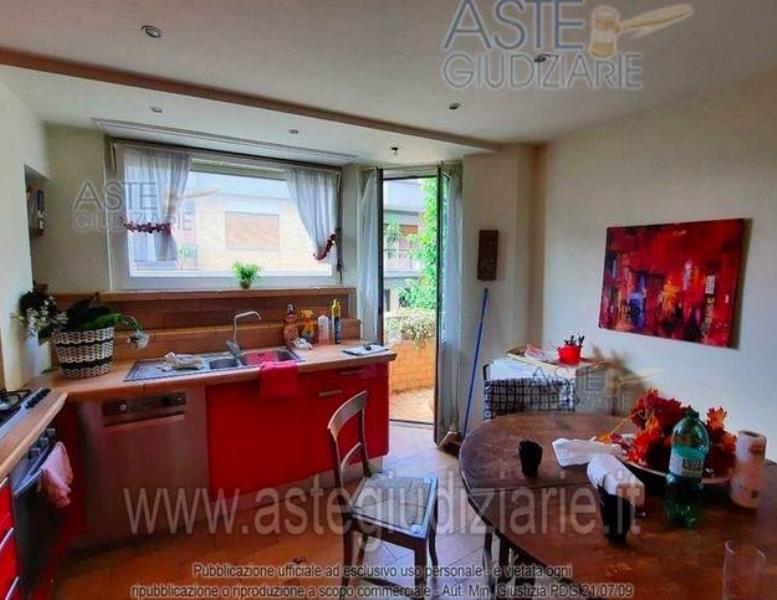 appartamento in vendita a Roma in zona Della Vittoria