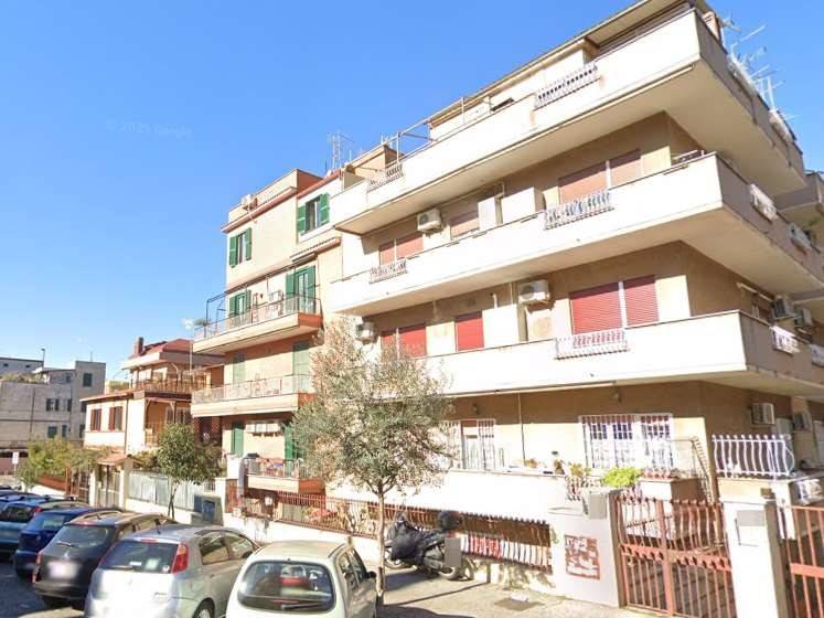 appartamento in vendita a Roma in zona Prenestino-Centocelle