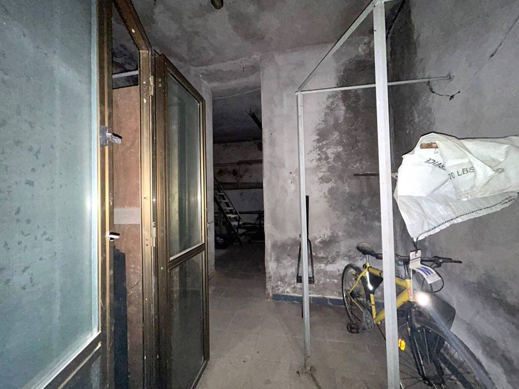 locale commerciale in vendita a Roma in zona Alessandrino