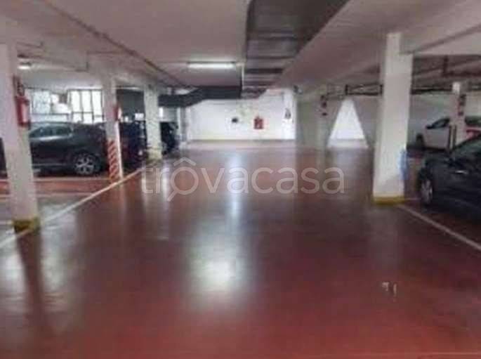 appartamento in vendita a Roma in zona Ardeatino