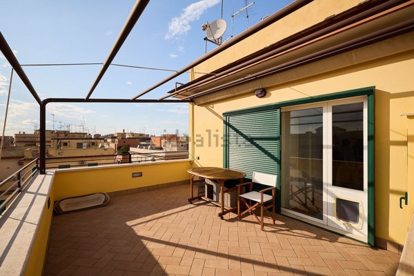 appartamento in vendita a Roma in zona Prenestino-Centocelle