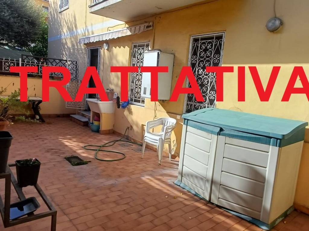 appartamento in vendita a Roma in zona Appio Pignatelli