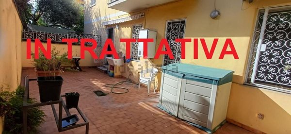 appartamento in vendita a Roma in zona Appio Pignatelli