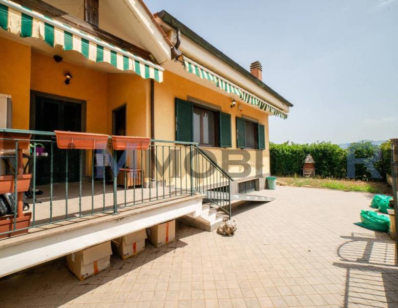 casa indipendente in vendita a Roma in zona Spregamore