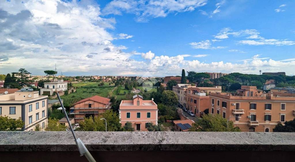 appartamento in vendita a Roma in zona Prenestino-Labicano