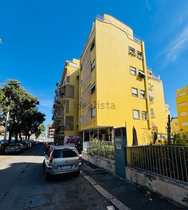 appartamento in vendita a Roma in zona Monte Sacro/Talenti