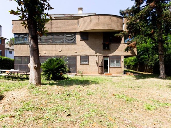 appartamento in vendita a Roma in zona Ponte Mammolo