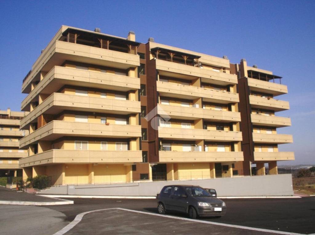 appartamento in vendita a Roma in zona Ponte Mammolo