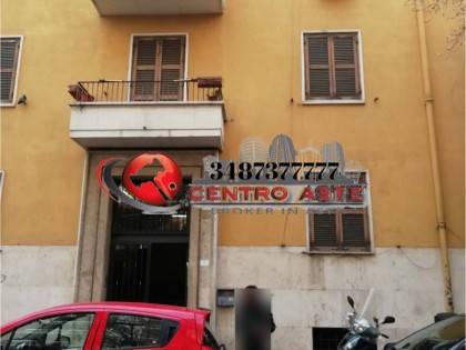 appartamento in vendita a Roma in zona Tuscolano