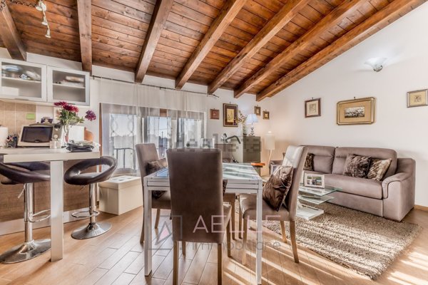 appartamento in vendita a Roma in zona Casal Palocco